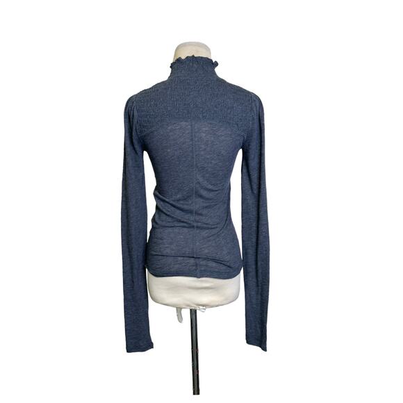 We The Free gray long sleeves mock detail neck size XS - Picture 11 of 12